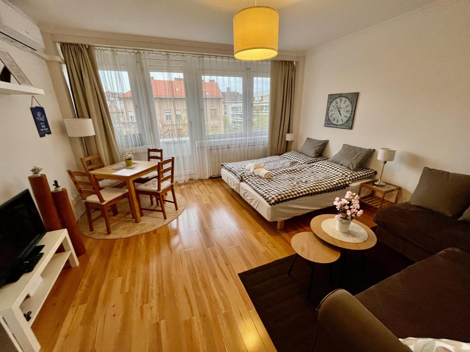 Buda Downtown Apartment Budapeste Exterior foto