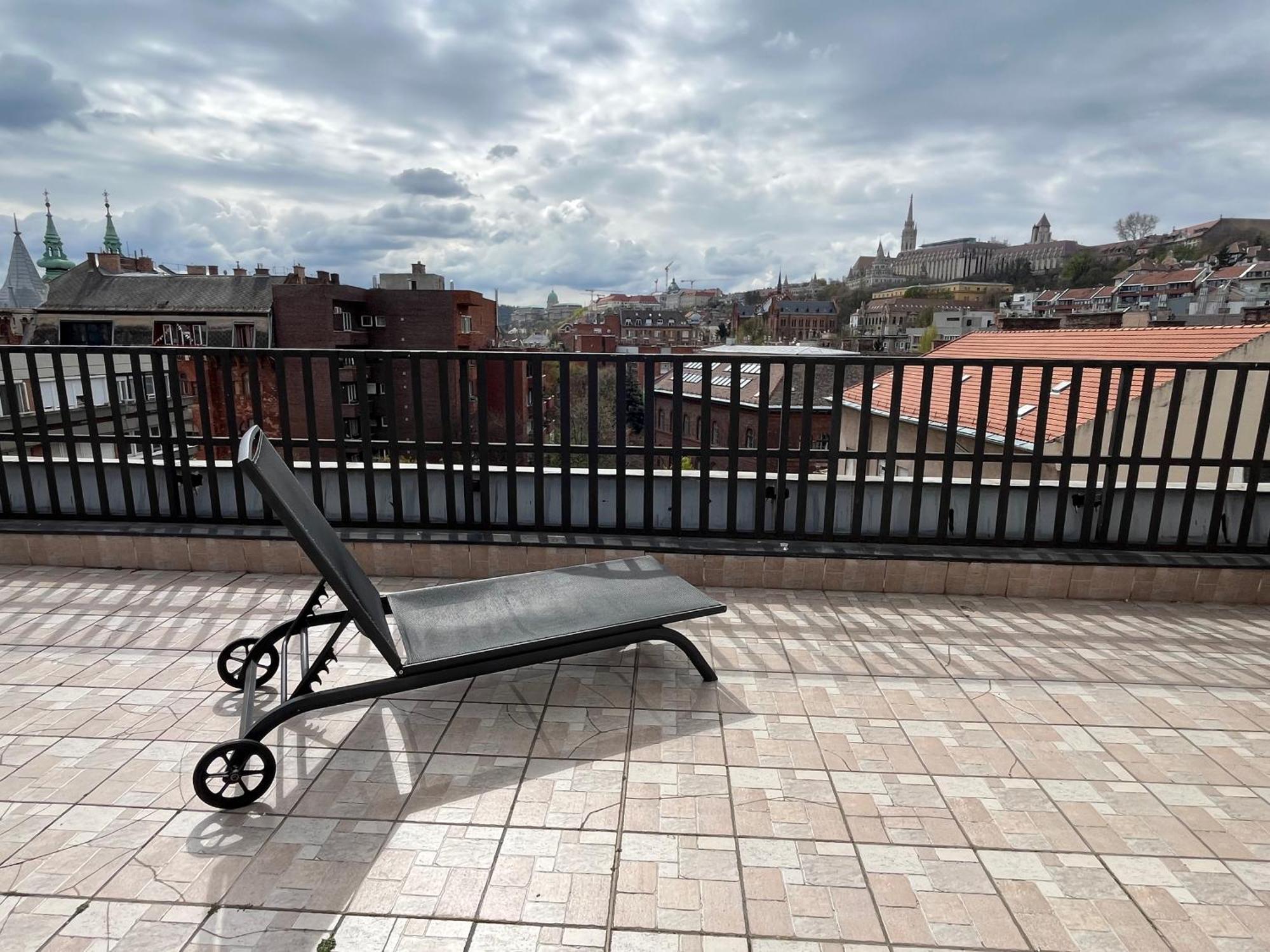 Buda Downtown Apartment Budapeste Exterior foto